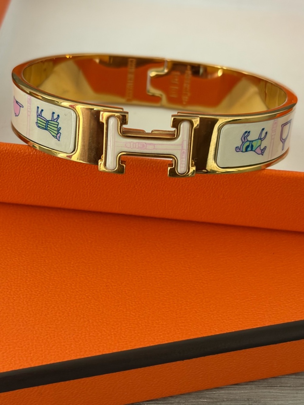 Hermes Gold and White Enamel Bracelet with Multicolor Motifs - Picture 7 of 7